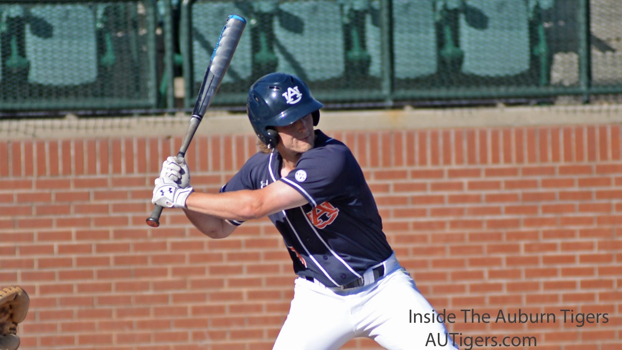 Georgia baseball holds off Kennesaw State comeback with 6-4 victory, Baseball