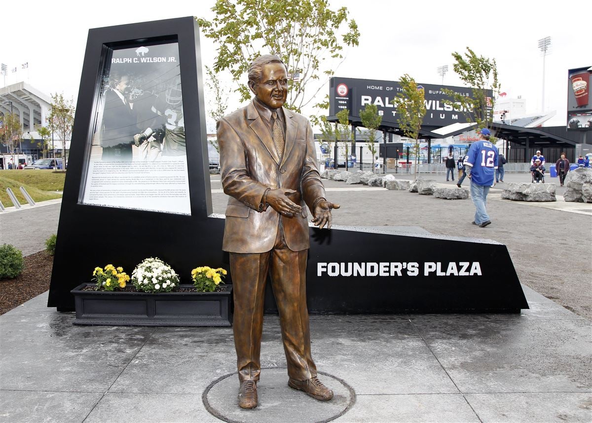 Late Bills owner Ralph Wilson leaves fortune to help Buffalo, Detroit