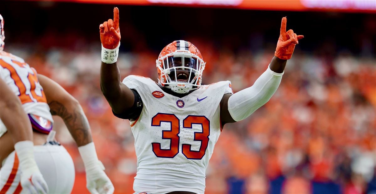 CBS Sports' expert picks nearly split on Gators-Vols game