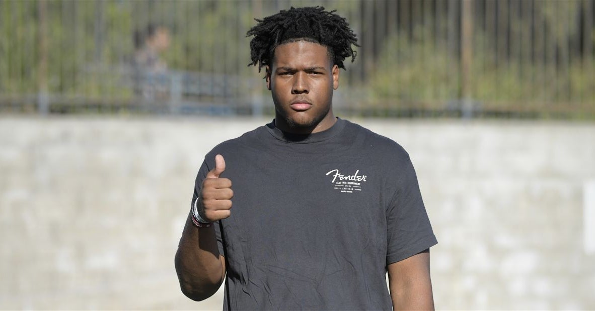 Coveted 2027 DL Myels Smith commits to Texas A&M