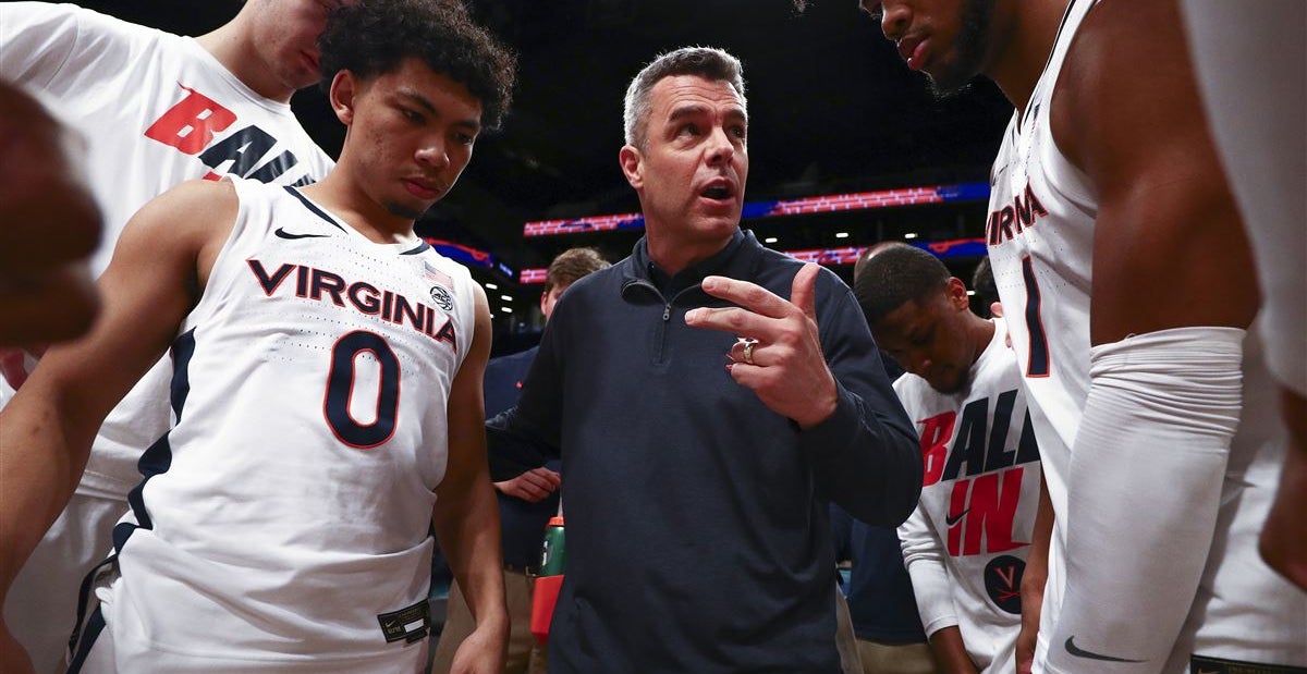 Top 25 college basketball coaches ahead of 202223 season