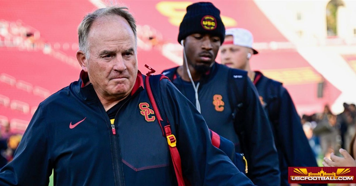 Halftime Takeaways: USC leads Louisiana 28-10 despite some sloppy play