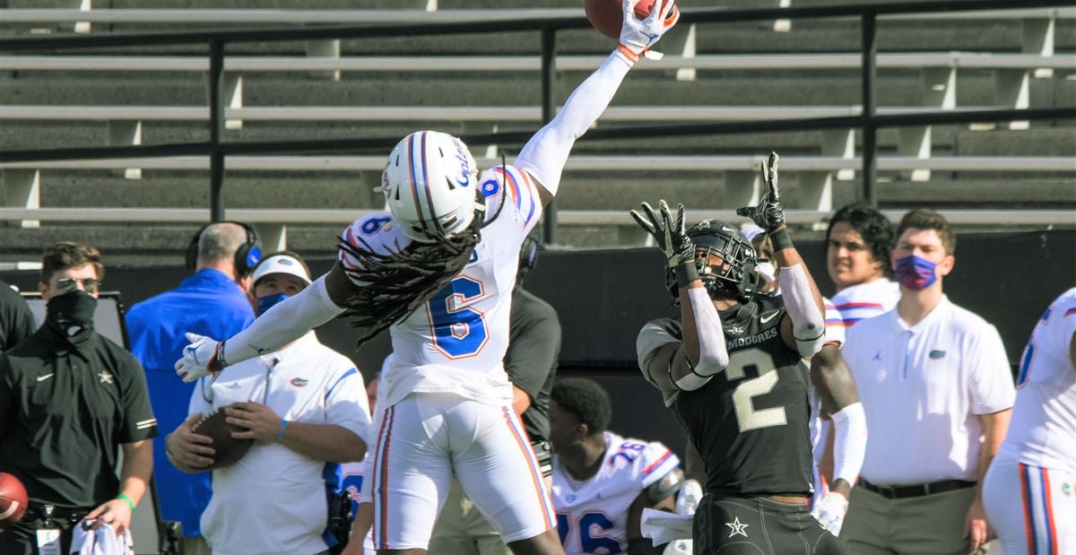 Shawn Davis taking versatility to the Colts