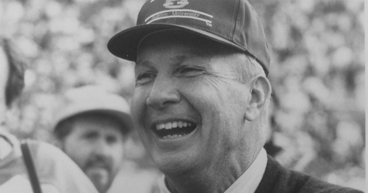 Inward focus a key to Dye's success at Auburn, David Housel says