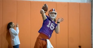 Spring ball day 1: Gallery of the midyears Spring ball day 1: Gallery of the midyears