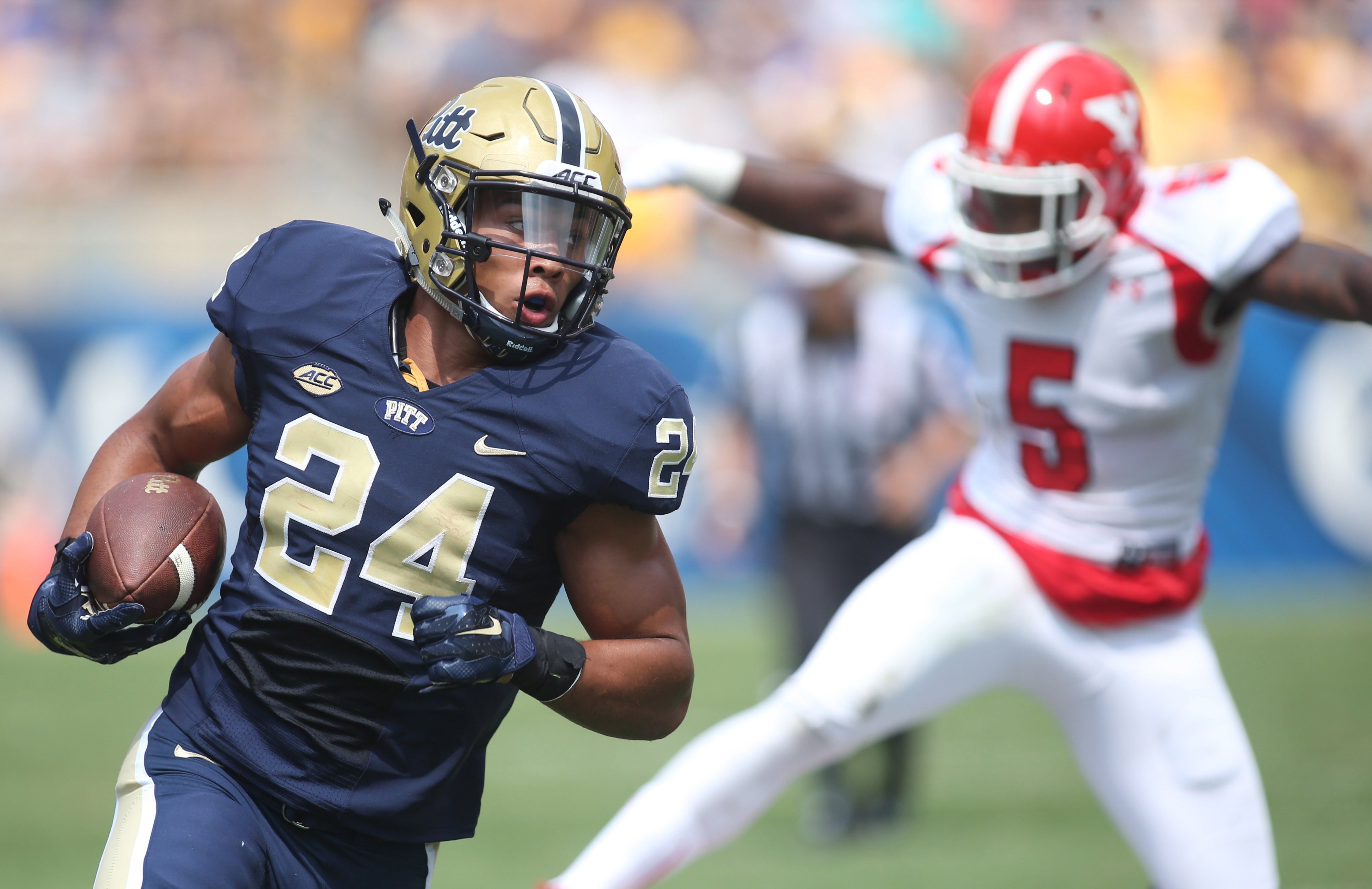 James Conner Officially Back For Pitt In Opener vs. Villanova - Stadium