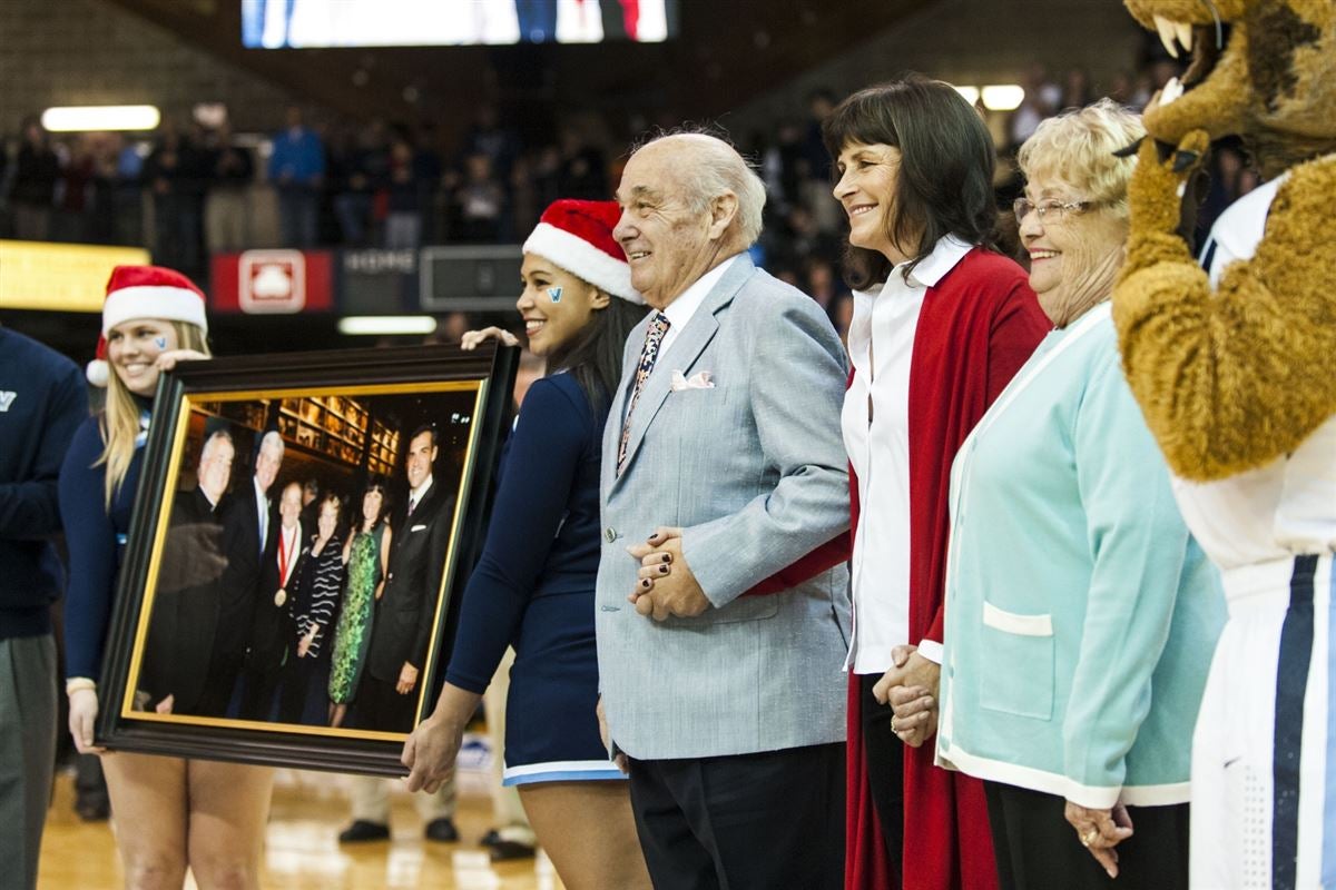 Behind the scenes with Louisville as pregame enthusiasm turns into