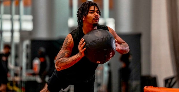 Tennessee 'definitely at the top' for OL target after first visit