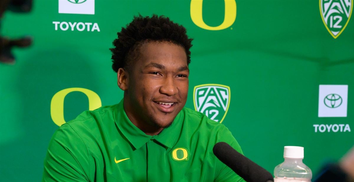 An injury update on multiple players from Oregon's Media Day