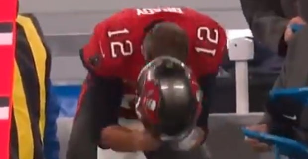 Tom Brady slams helmet in Buccaneers disgust