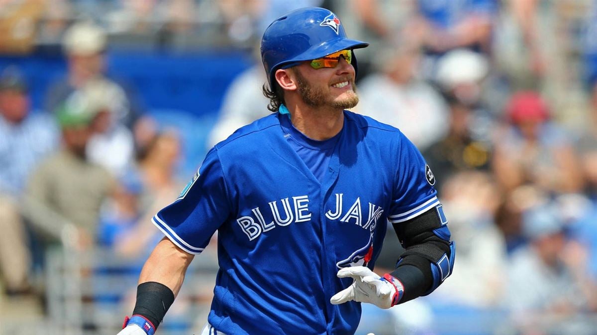 Blue Jays' Donaldson takes step toward return from injury