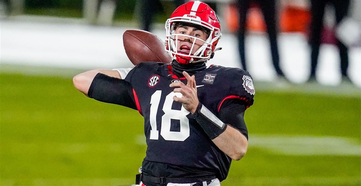 Daniels lifts Georgia to 31-24 victory over Mississippi State