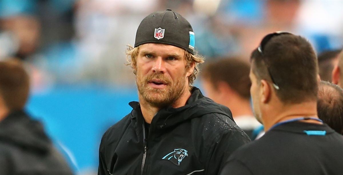 Carolina Panthers tight end Greg Olsen breaks foot again