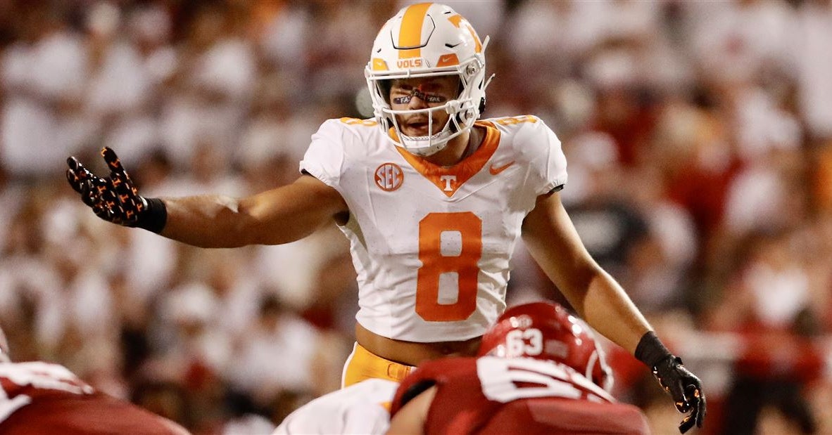 Tennessee LB Kalib Perry plans to enter transfer portal