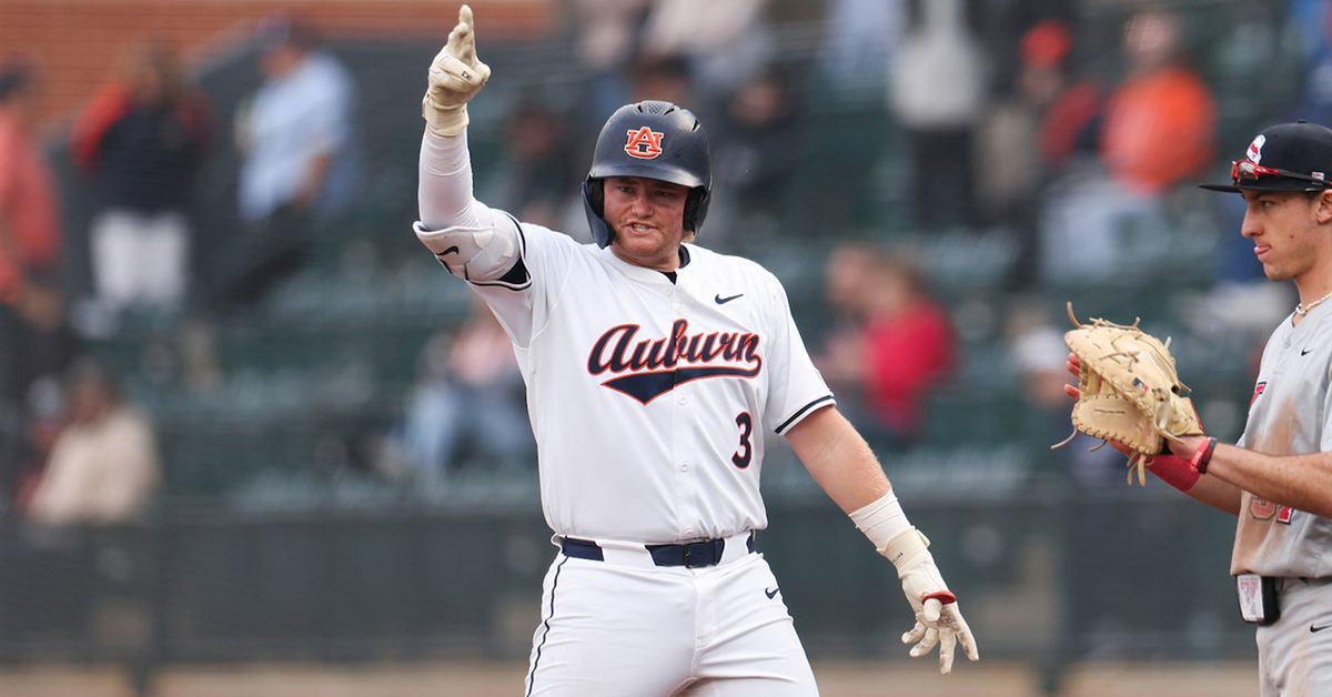 Auburn baseball takes on Nebraska in weekend series