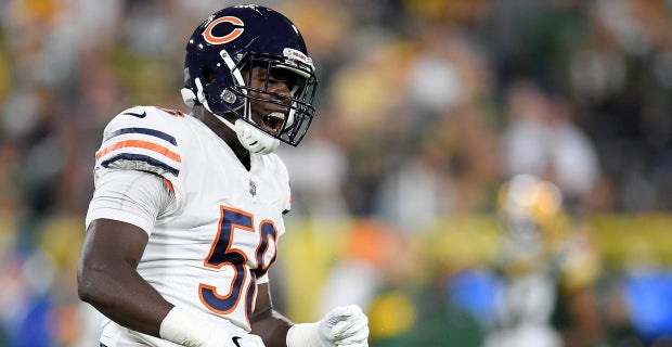 Baltimore Ravens linebacker Roquan Smith (18) looks on between plays during  the second half of an NFL football game against the Denver Broncos, Sunday,  Dec. 4, 2022, in Baltimore. (AP Photo/Terrance Williams