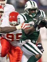 Kansas City Chiefs running back Priest Holmes (31) runs into teammate Tony  Richardson (47) during the Chiefs game with the Tampa Bay Buccaneers Sunday  Nov. 7, 2004 in Tampa, Fla. Chiefs' star