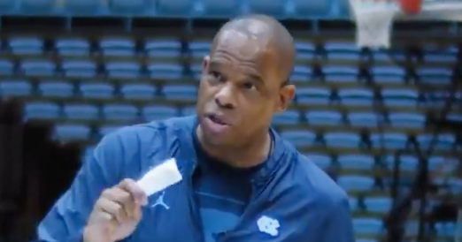 Hubert Davis Gives Motivational Speech on First Day of Practice Hubert Davis Gives Motivational Speech on First Day of Practice