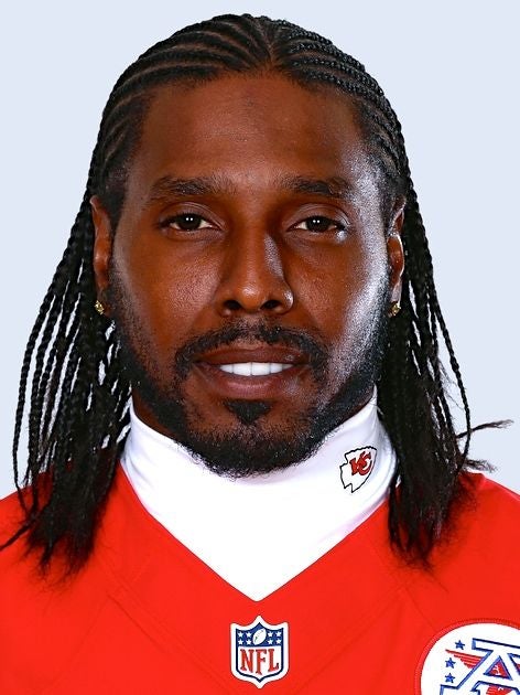 Kansas City Chiefs wide receiver Dwayne Bowe (82) during pre-game warmups  before the Chargers 37-7 victory over the Chiefs at Arrowhead Stadium in Kansas  CIty, Missouri. (Credit Image: © Jacob Paulsen/Southcreek  Global/ZUMApress.com