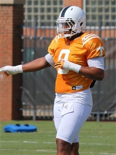 Tennessee Vols Freshman Derek Barnett 'the Epitome' Of Effort