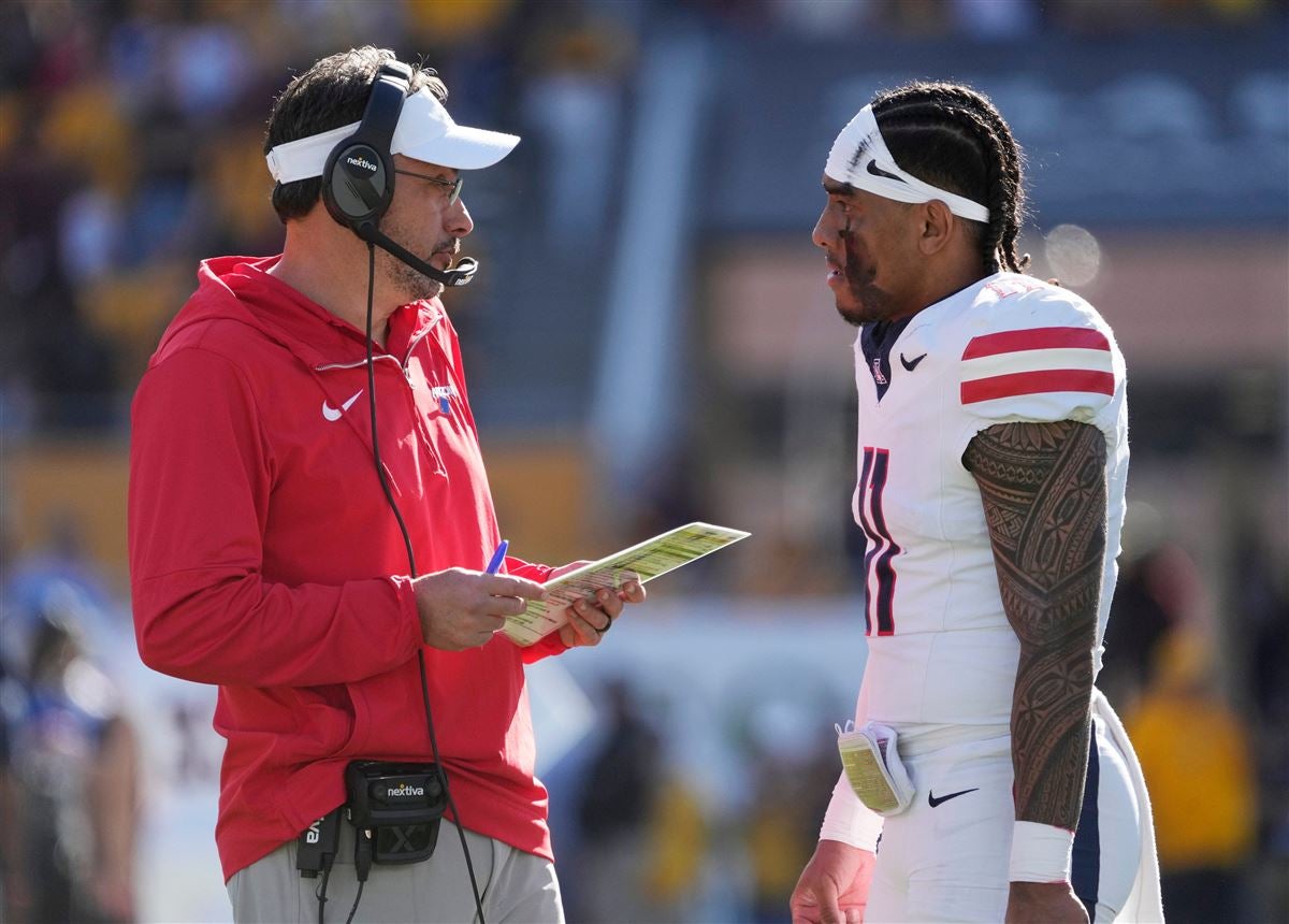 OU, Arizona coaches weigh in on inhelmet communications ahead of Alamo