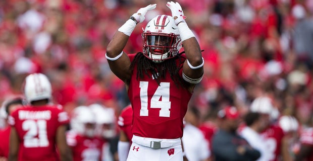 Final mock draft projections for group of former Badgers