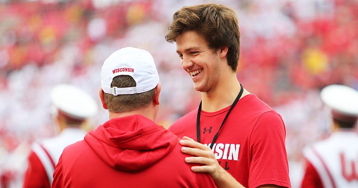 Carter Gilmore awarded a scholarship by Greg Gard, Wisconsin