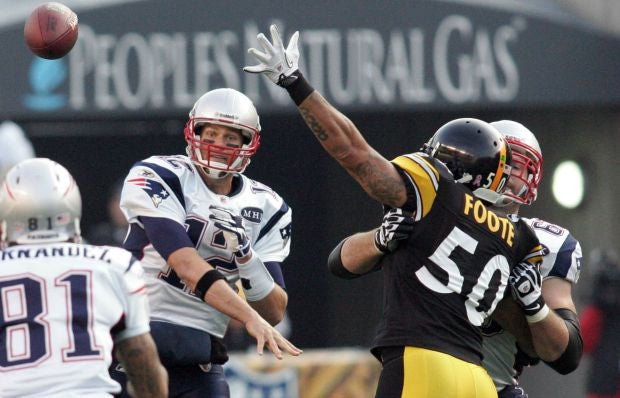 Patriots stun Steelers in controversial finish