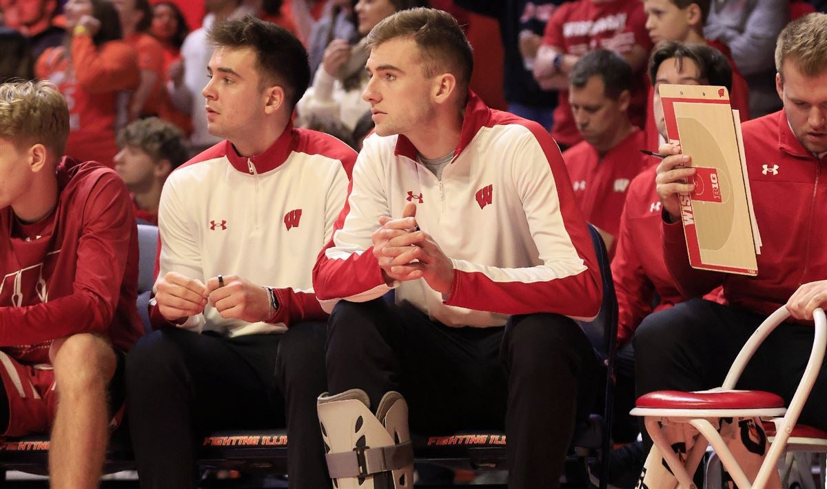 Tyler Wahl's status in doubt for matchup against Michigan State - Vimarsana News