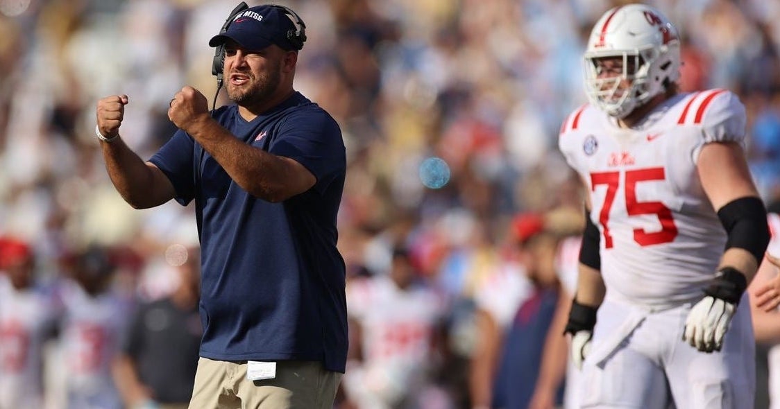 Auburn contratará al entrenador de Ole Miss OL;  actualización del coordinador ofensivo