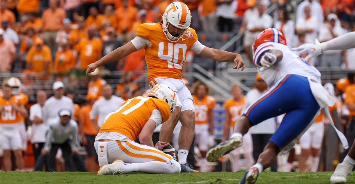 CBS Sports questions point spread in Gators-Vols matchup