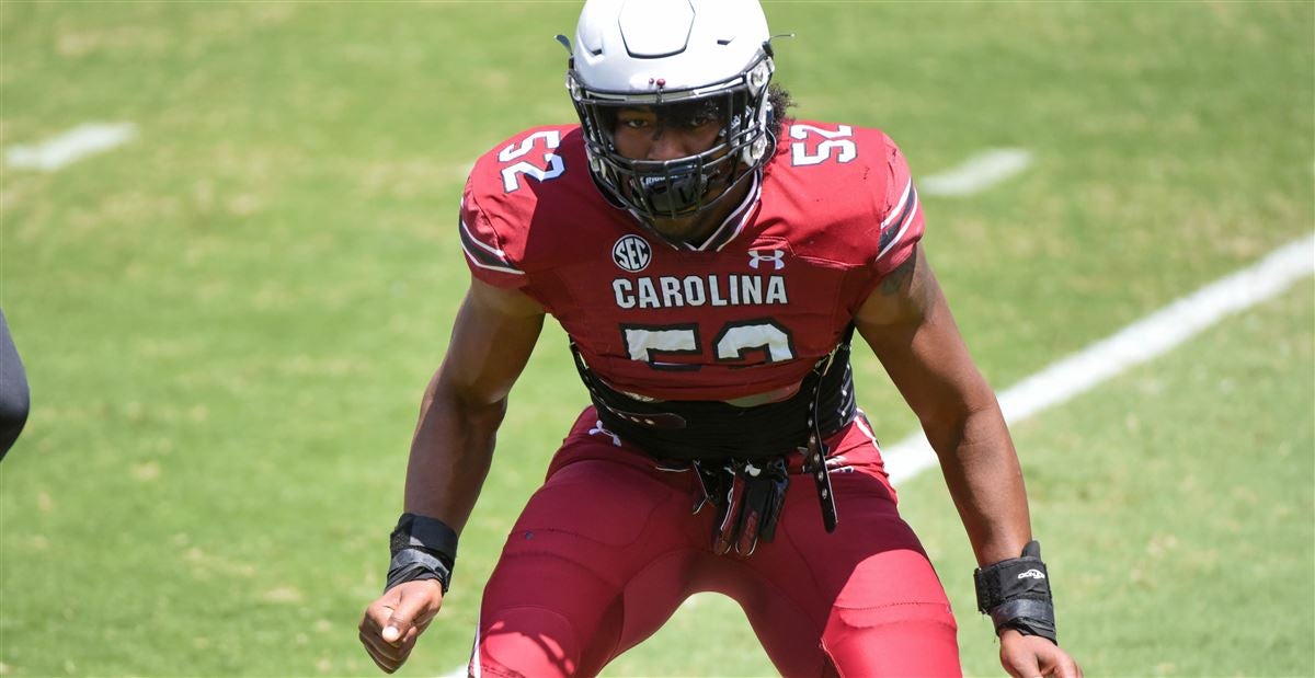 South Carolina football: Kingsley Enagbare moves positions