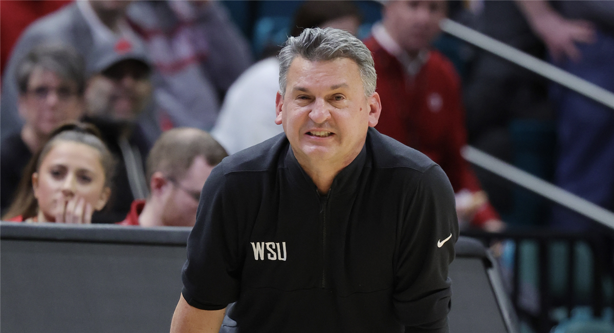 WSU's Kyle Smith making Pac-12 Coach of the Year a one-man race