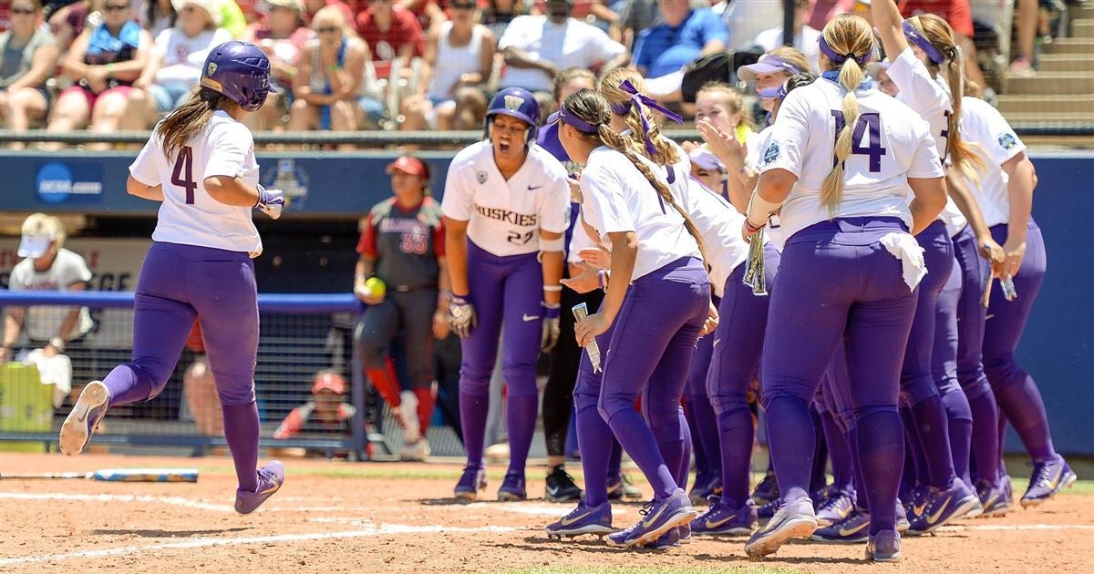 Washington Softball Faces FSU in WCWS Championship Series