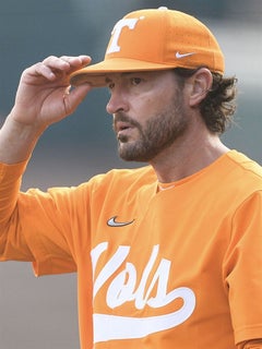 Tony Vitello reacts to Vols' sweep of Mississippi State