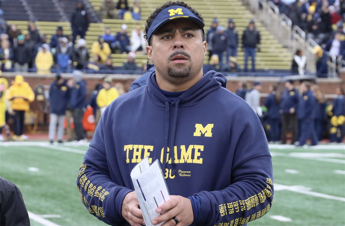 Michigan Assistant Mike Hart Knows The Husky Coaching Staff Very Well