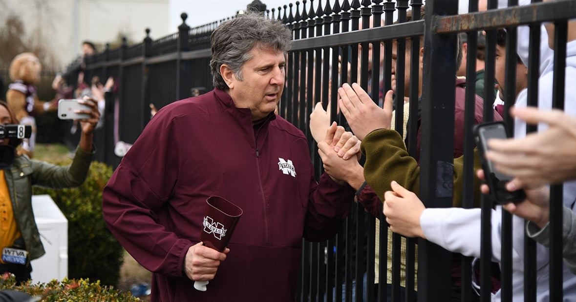 Details of Mike Leach's contract have been revealed