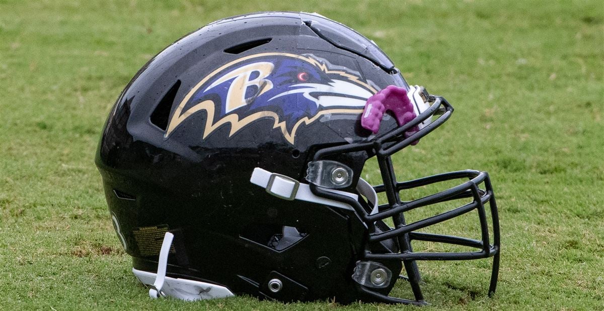 Ravens sign free agent OT Villanueva away from Steelers