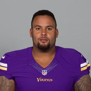 Vikings tender offer to RFA OL Mike Harris