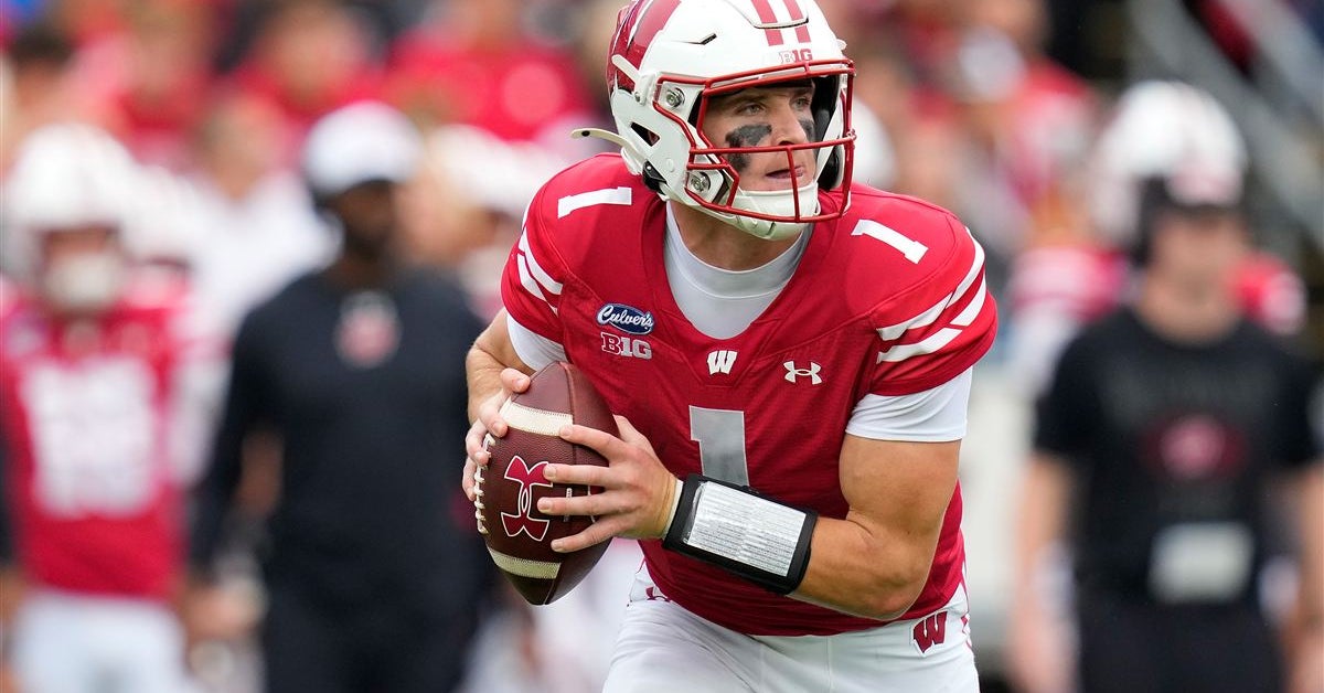 USCFootball staff picks against the spread for USC at Wisconsin
