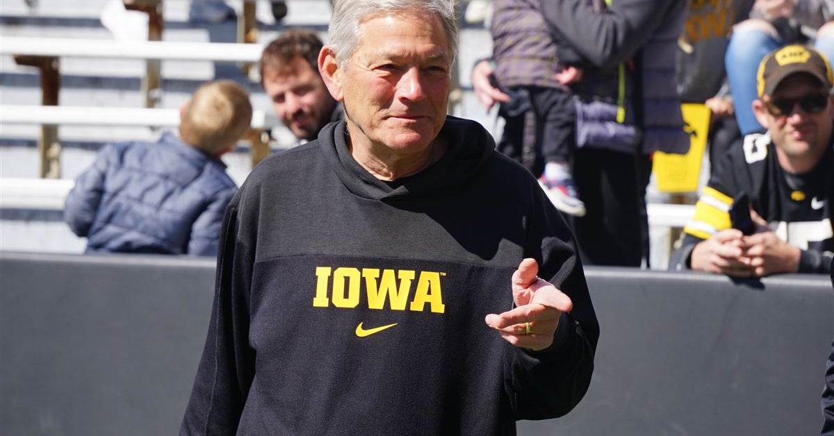 'The offense is fixed': CBS Sports' Tom Fornelli high on Hawkeye offense