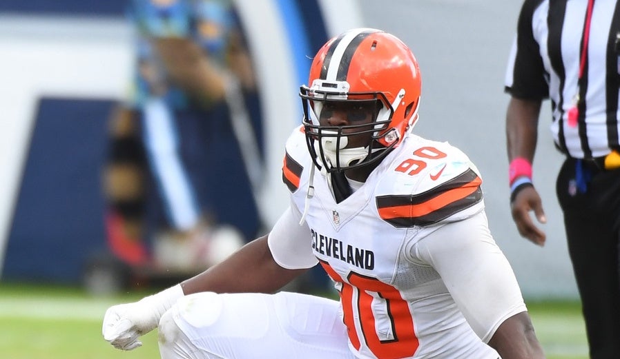 PFF on X: @AdamSchefter @RosenhausSports Emmanuel Ogbah's 70.1 grade  ranked 40th among 119 edge defenders in 2019.  / X