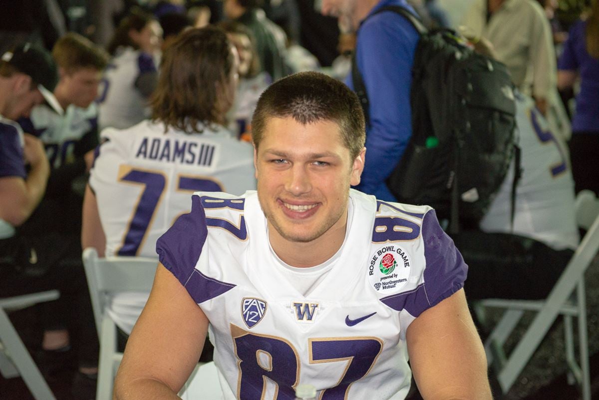 UW tight end, Tumwater product Cade Otton drafted by Tampa Bay