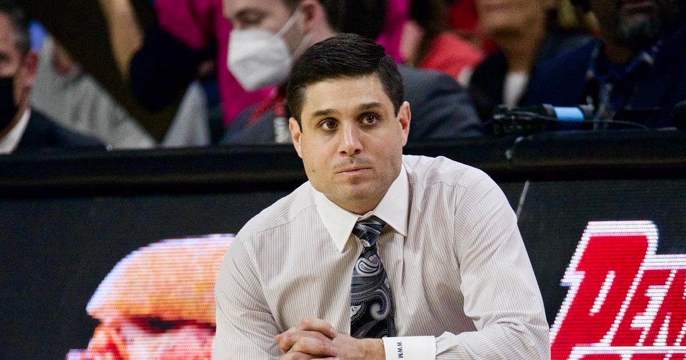 Elite JUCO guard DaVeon Thomas breaks down commitment to Cincinnati Elite JUCO guard DaVeon Thomas breaks down commitment to Cincinnati