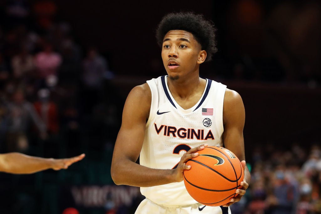 Virginia guard Reece Beekman to return to school for senior season
