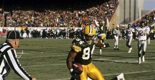 799 Don Hutson Center Green Bay Photos & High Res Pictures - Getty Images