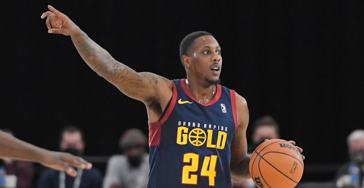 Report: Mario Chalmers signs 10-day contract with Miami Heat