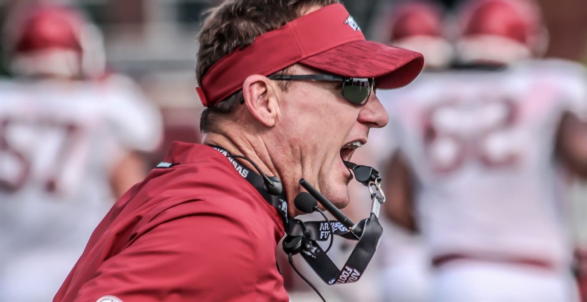 Arkansas football schedules series with Memphis