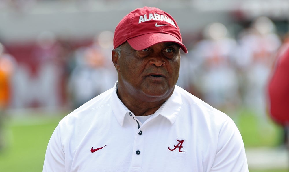 Longtime Alabama assistant Burton Burns leaving for job in NFL