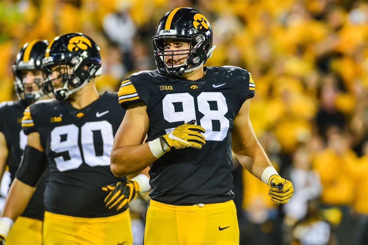 Four Iowa Players Invited To Nfl Combine